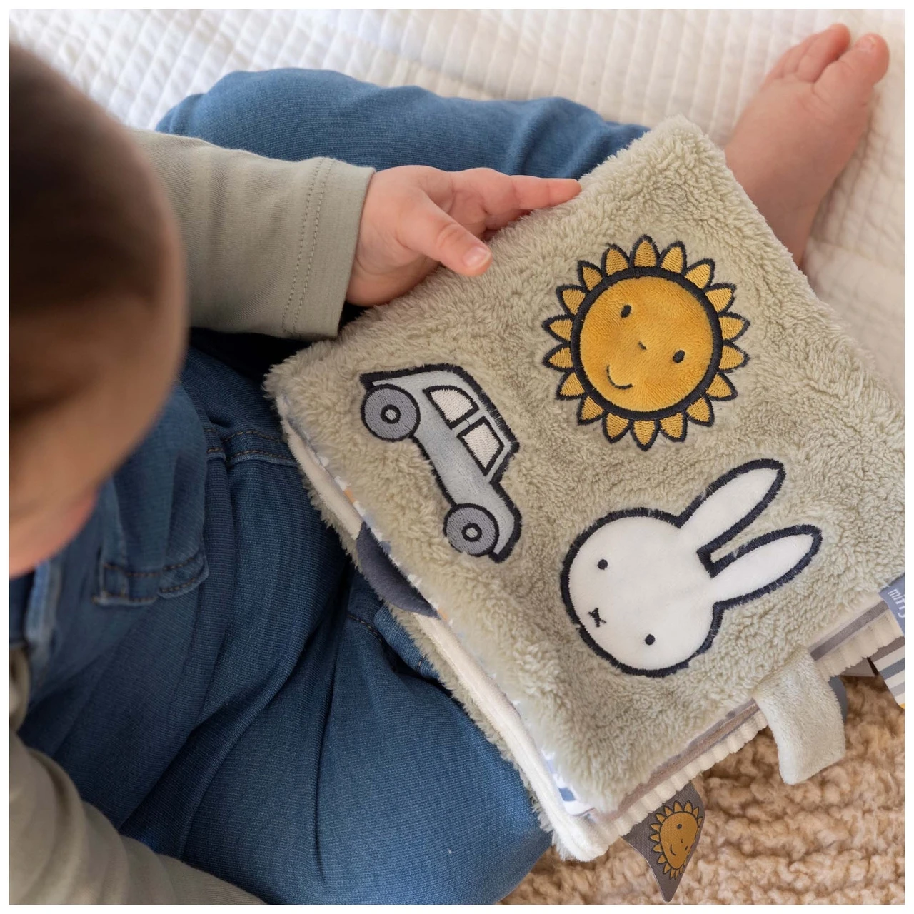 Nijntje Activiteitenboek Fluffy Pink Green 2 Nijntje Activiteitenboek Fluffy Pink Green - Afbeelding 2