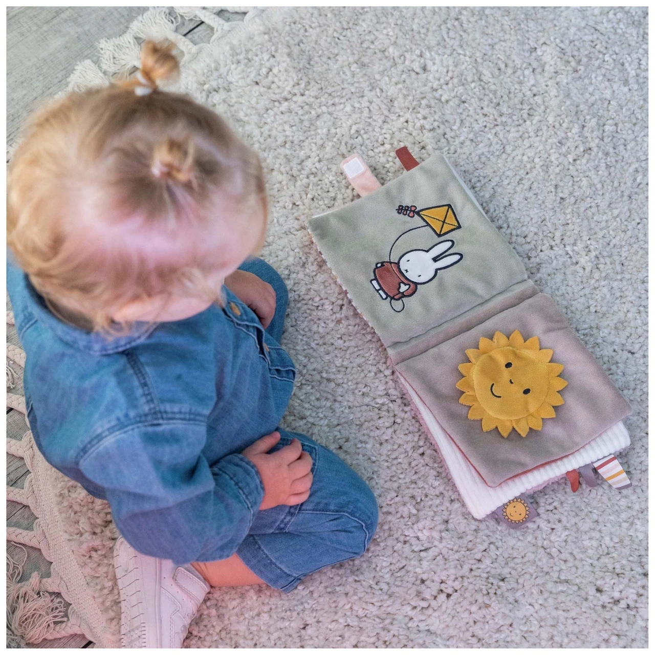 Nijntje Activiteitenboek Fluffy Pink Pink 3 Nijntje Activiteitenboek Fluffy Pink Pink - Afbeelding 3