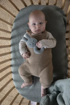 Nijntje Green Knit Rammelaar 12 Nijntje Green Knit Rammelaar -DOBENO 799x1200 1