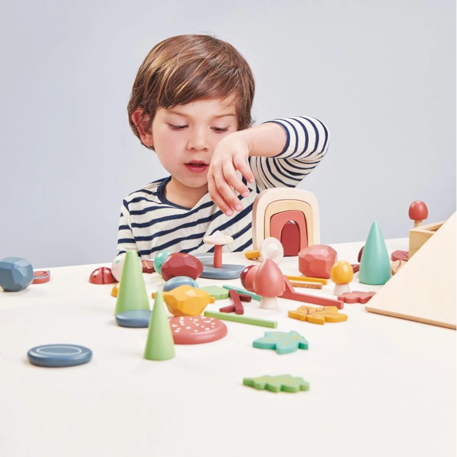 DOBENO -DOBENO Tender leaf toys bosbodemdoos houten steentjes